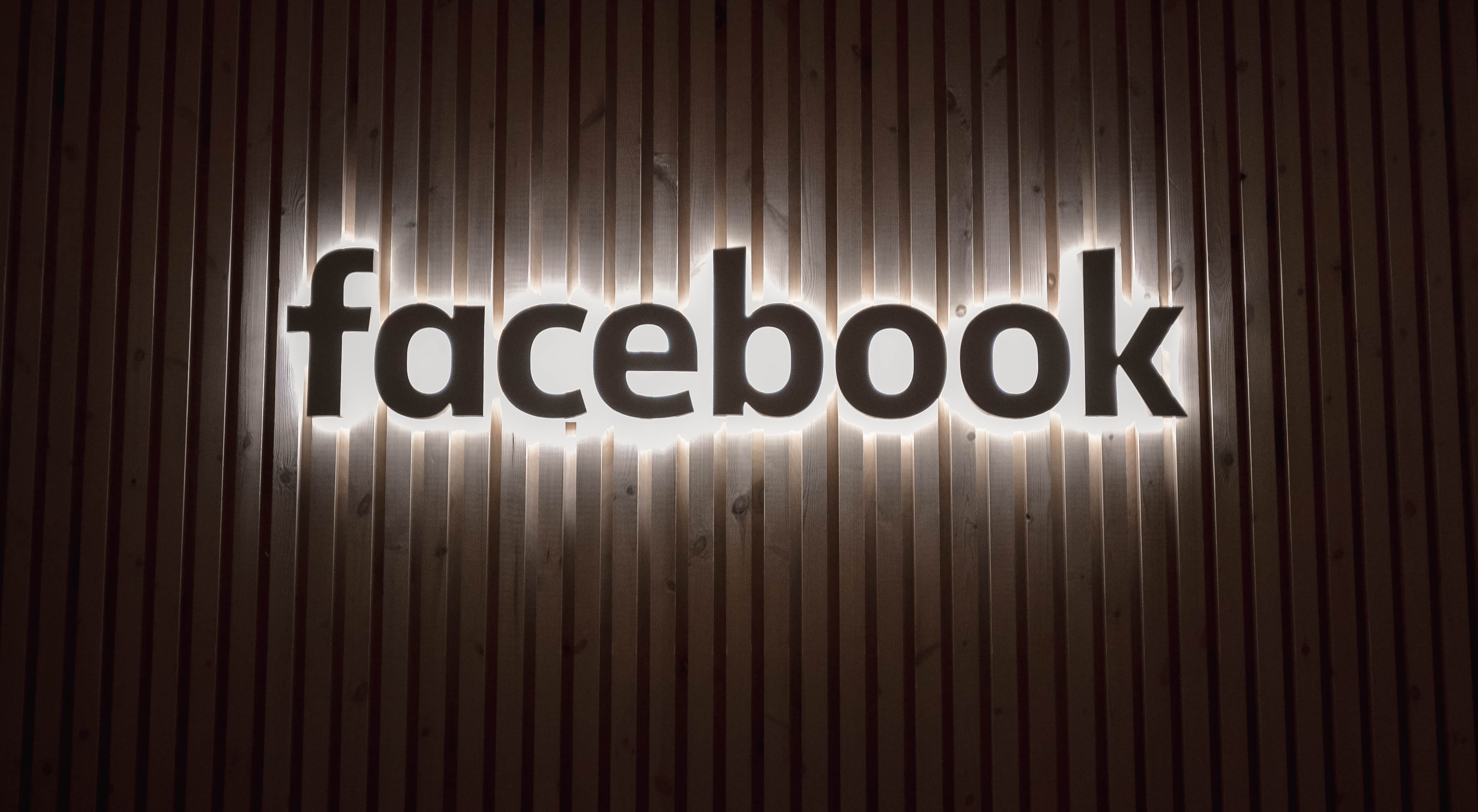 Facebook’ta Nasıl Satış Yapılır? Yeni Başlayanlar için 4 İpucu