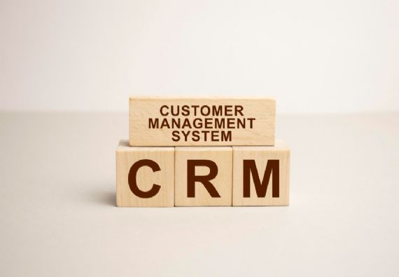 Why Use Salesforce – Comparing Salesforce vs. Other CRM Tools 